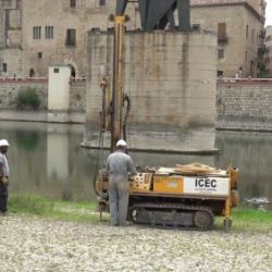 Geoplanning realiza el estudio geotécnico en el río Ebro