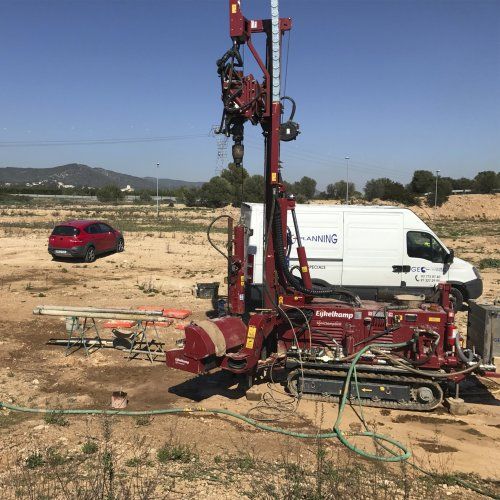 Geotechnical mining survey with Sonic Drilling technology. Sampling depth 300m, geotechnical modelling and stability calculations.